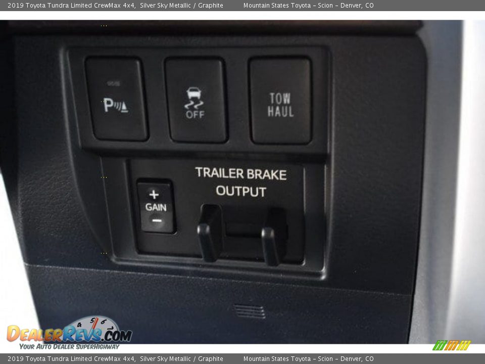 Controls of 2019 Toyota Tundra Limited CrewMax 4x4 Photo #29