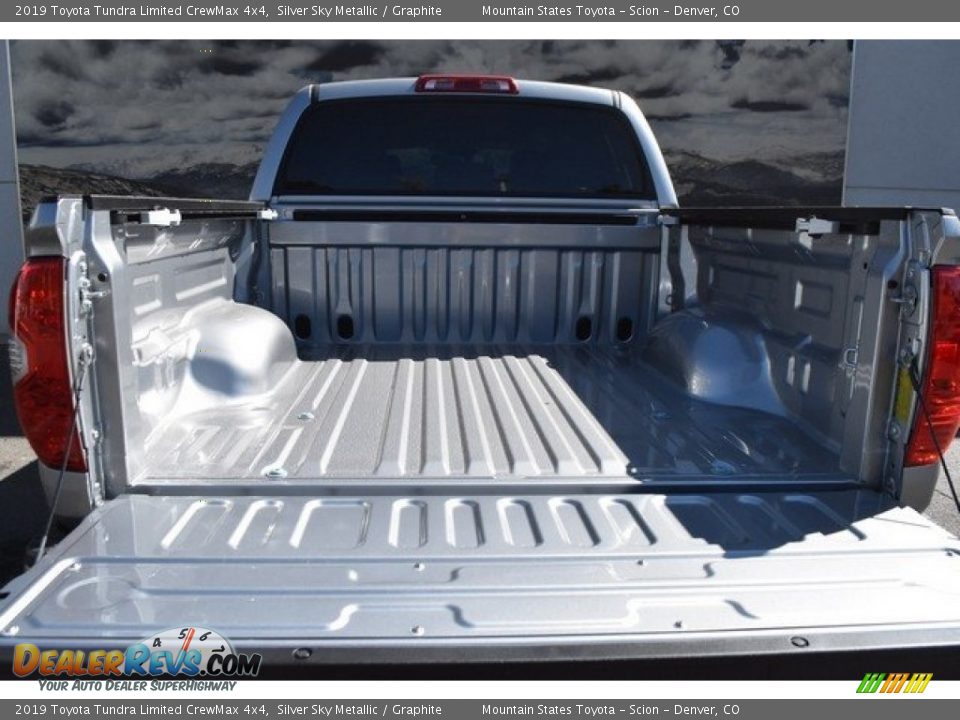 2019 Toyota Tundra Limited CrewMax 4x4 Silver Sky Metallic / Graphite Photo #31