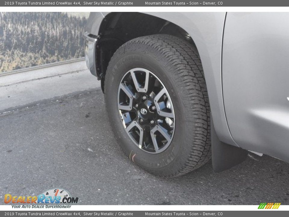 2019 Toyota Tundra Limited CrewMax 4x4 Silver Sky Metallic / Graphite Photo #33