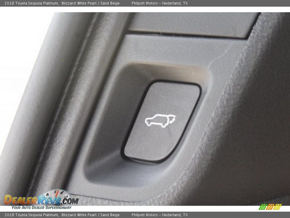 2018 Toyota Sequoia Platinum Blizzard White Pearl / Sand Beige Photo #30