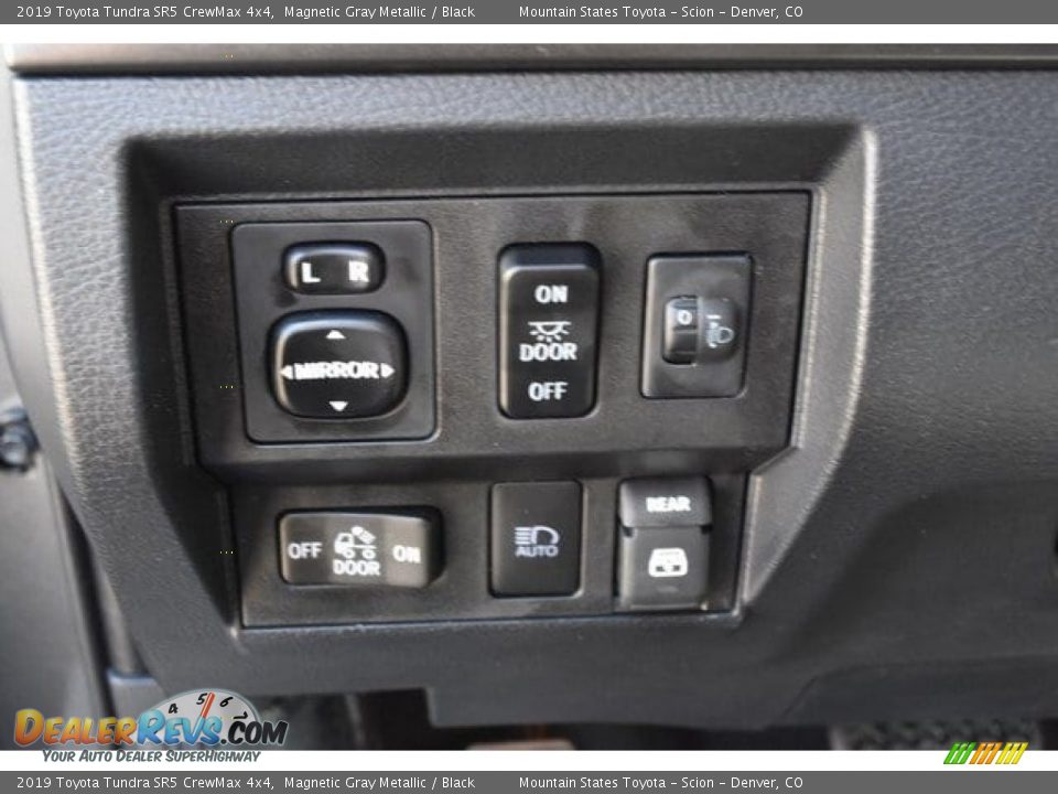 2019 Toyota Tundra SR5 CrewMax 4x4 Magnetic Gray Metallic / Black Photo #24