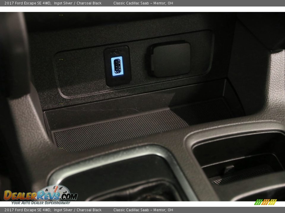 2017 Ford Escape SE 4WD Ingot Silver / Charcoal Black Photo #23