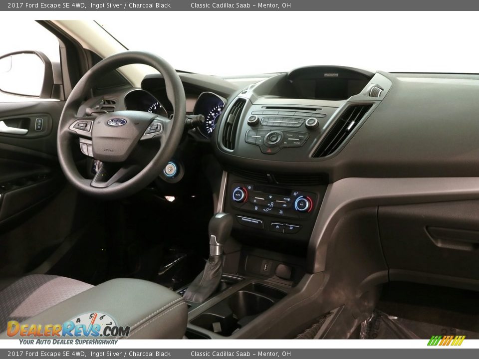 2017 Ford Escape SE 4WD Ingot Silver / Charcoal Black Photo #25