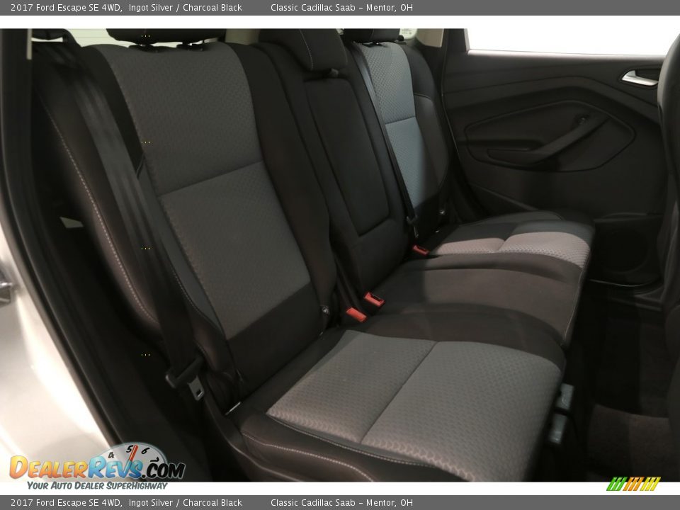 2017 Ford Escape SE 4WD Ingot Silver / Charcoal Black Photo #27