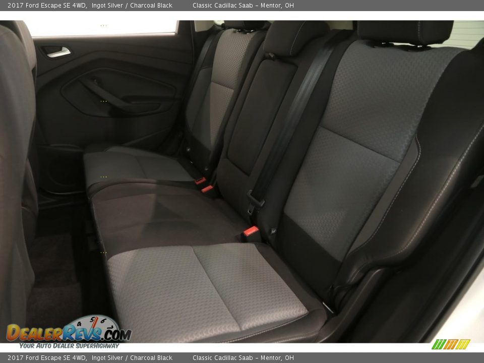 2017 Ford Escape SE 4WD Ingot Silver / Charcoal Black Photo #28