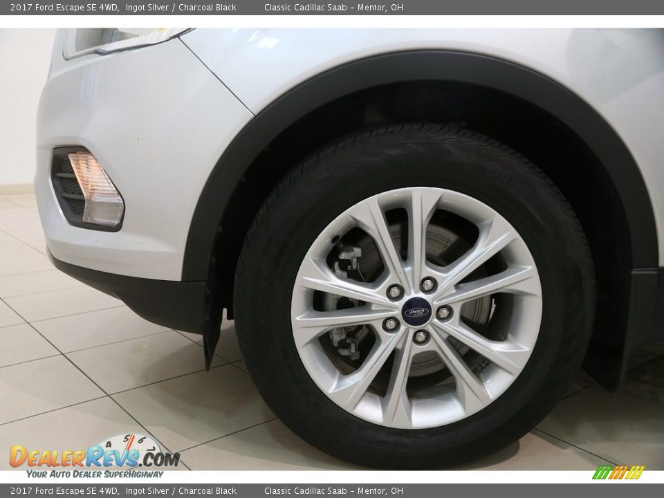 2017 Ford Escape SE 4WD Ingot Silver / Charcoal Black Photo #34