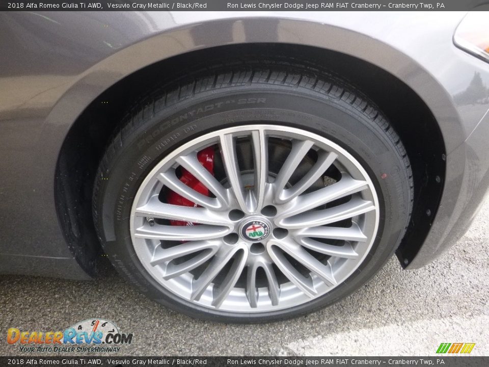2018 Alfa Romeo Giulia Ti AWD Vesuvio Gray Metallic / Black/Red Photo #13