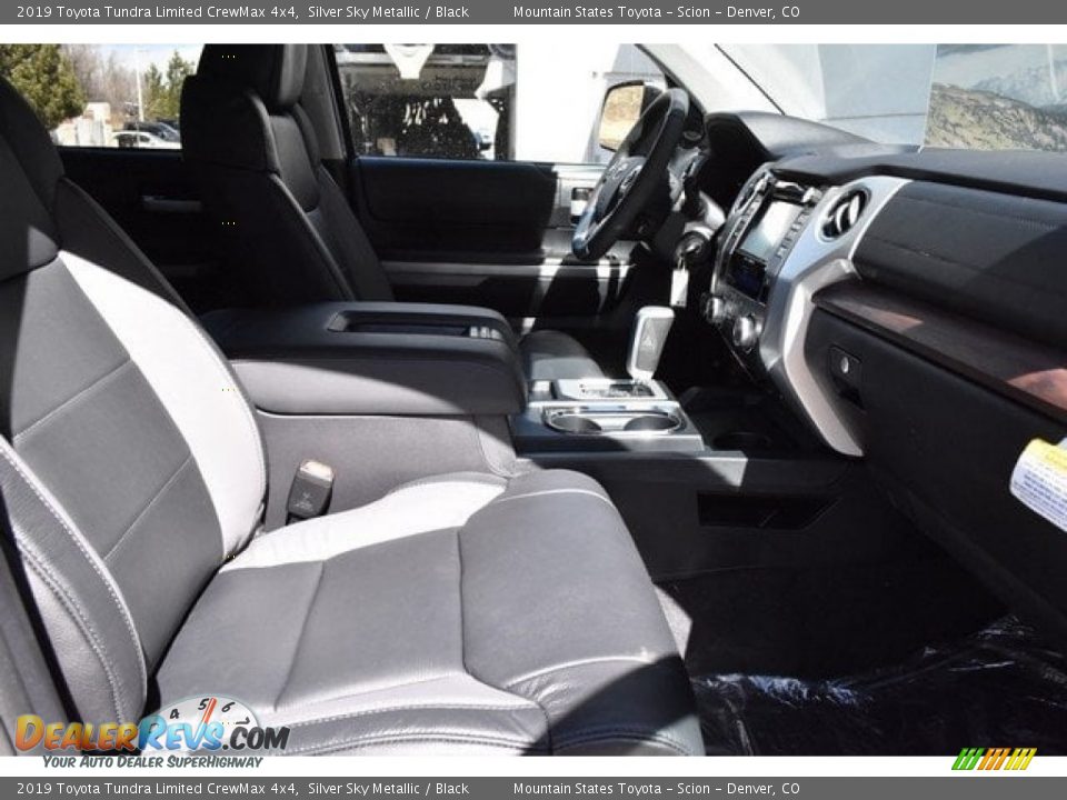2019 Toyota Tundra Limited CrewMax 4x4 Silver Sky Metallic / Black Photo #12