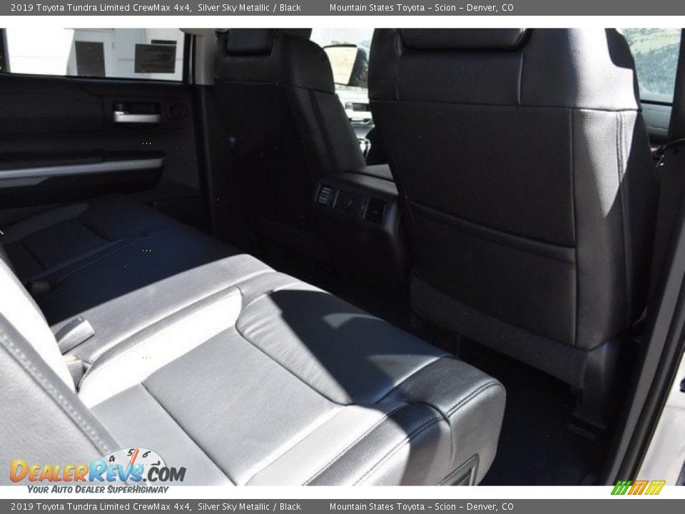2019 Toyota Tundra Limited CrewMax 4x4 Silver Sky Metallic / Black Photo #17