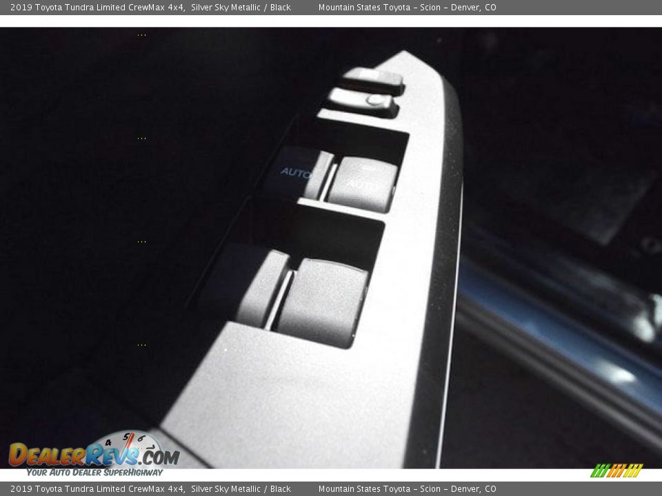2019 Toyota Tundra Limited CrewMax 4x4 Silver Sky Metallic / Black Photo #24