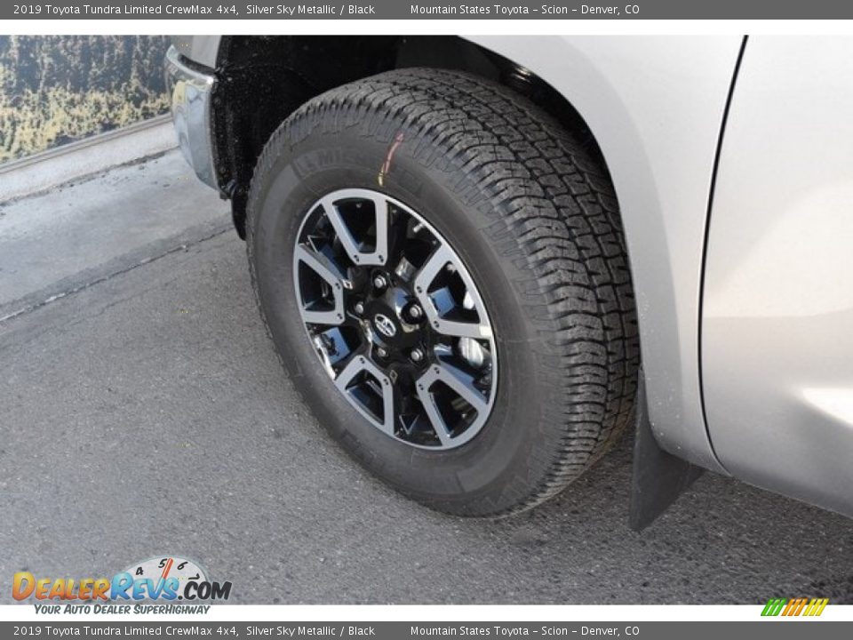 2019 Toyota Tundra Limited CrewMax 4x4 Silver Sky Metallic / Black Photo #32