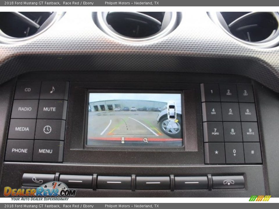 Controls of 2018 Ford Mustang GT Fastback Photo #15