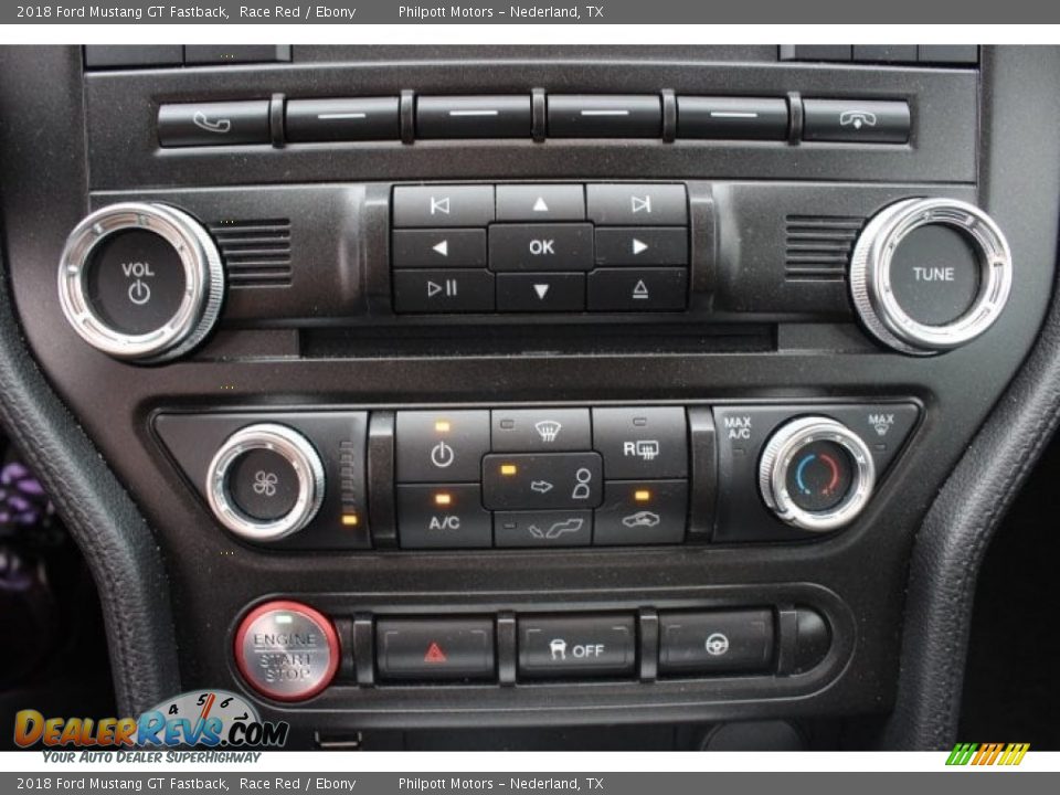 Controls of 2018 Ford Mustang GT Fastback Photo #17