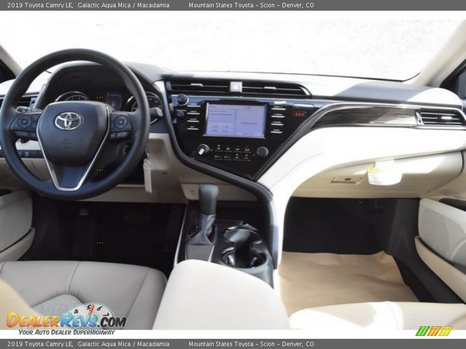 2019 Toyota Camry LE Galactic Aqua Mica / Macadamia Photo #8