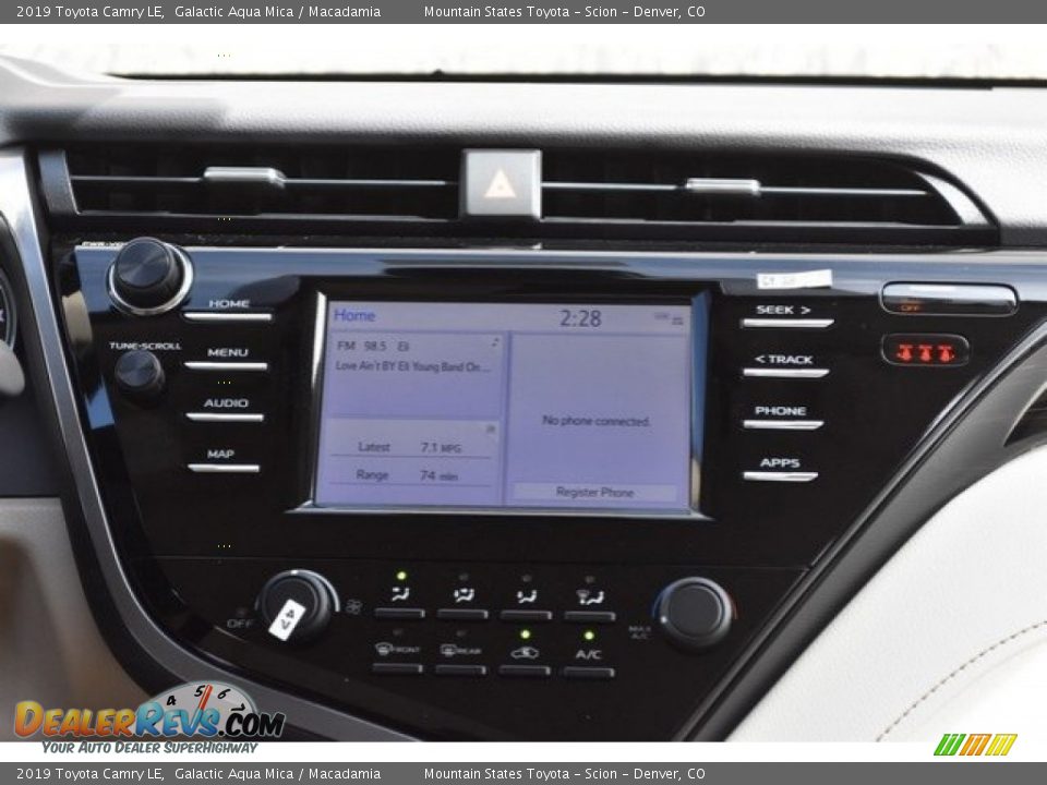 2019 Toyota Camry LE Galactic Aqua Mica / Macadamia Photo #10