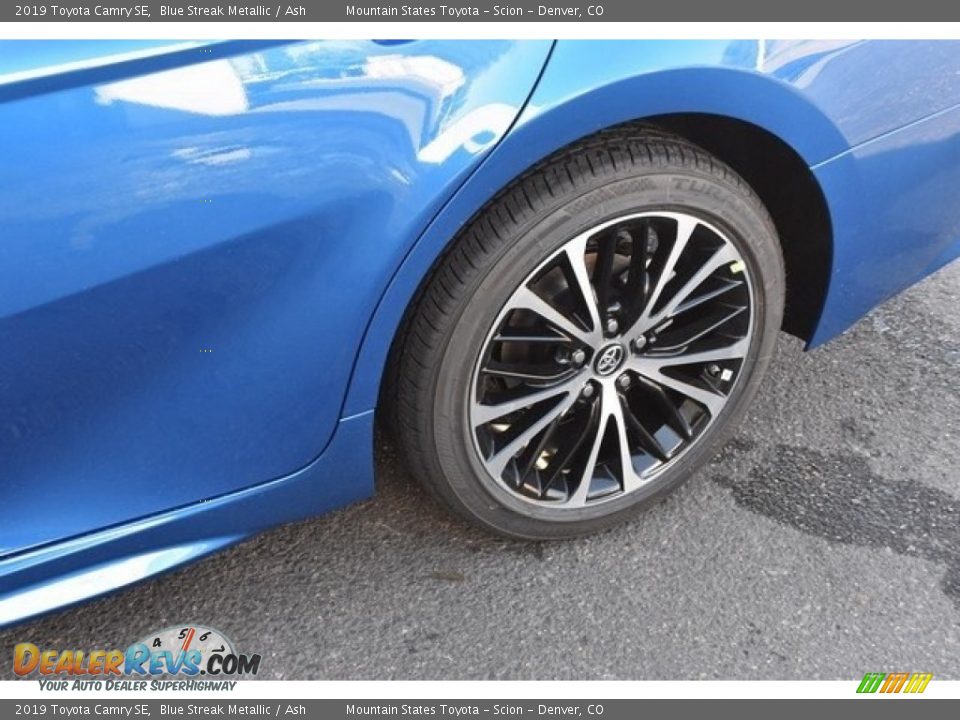 2019 Toyota Camry SE Blue Streak Metallic / Ash Photo #33