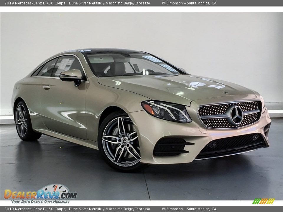 Front 3/4 View of 2019 Mercedes-Benz E 450 Coupe Photo #12