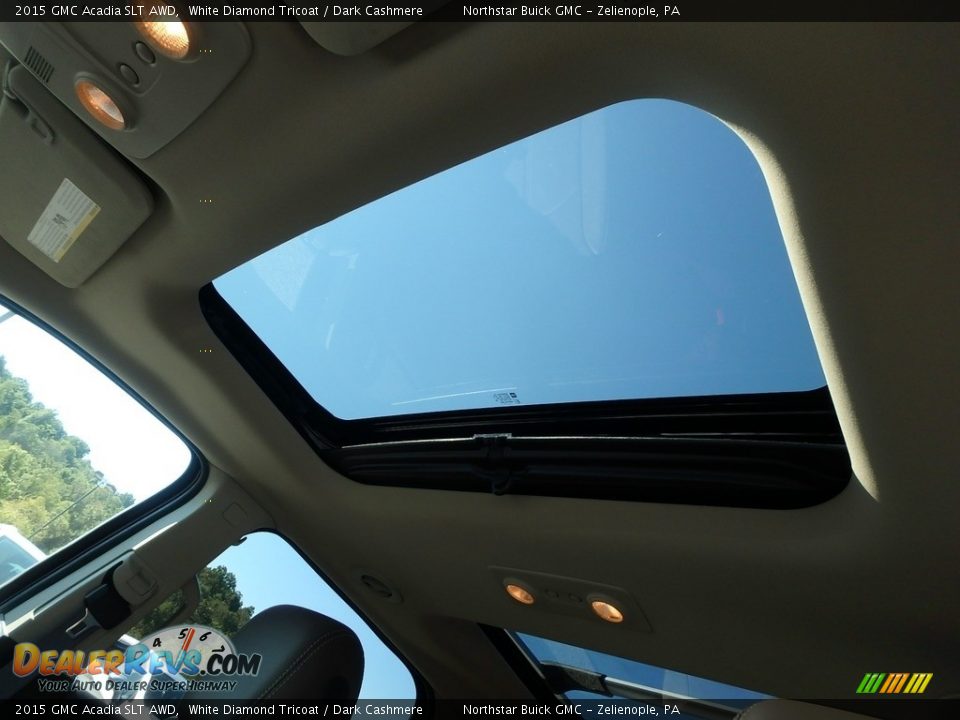 2015 GMC Acadia SLT AWD White Diamond Tricoat / Dark Cashmere Photo #23