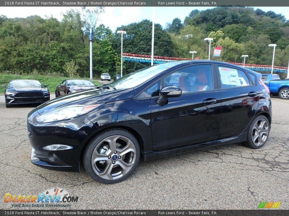 Front 3/4 View of 2018 Ford Fiesta ST Hatchback Photo #6