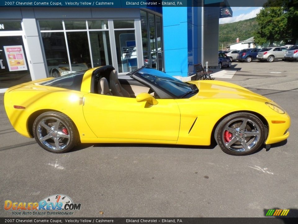 2007 Chevrolet Corvette Coupe Velocity Yellow / Cashmere Photo #2
