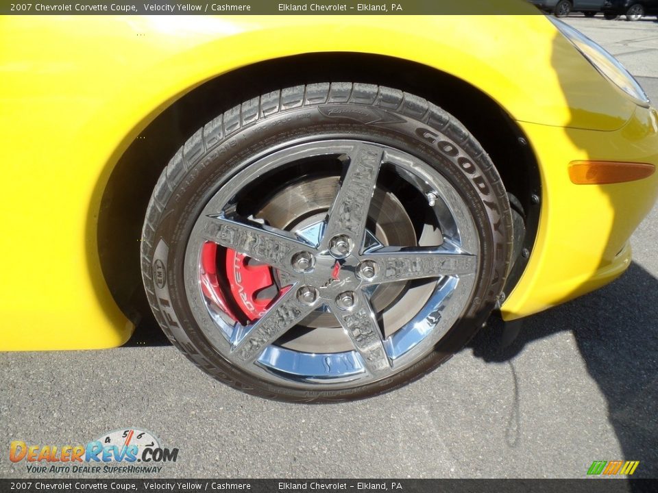 2007 Chevrolet Corvette Coupe Velocity Yellow / Cashmere Photo #20
