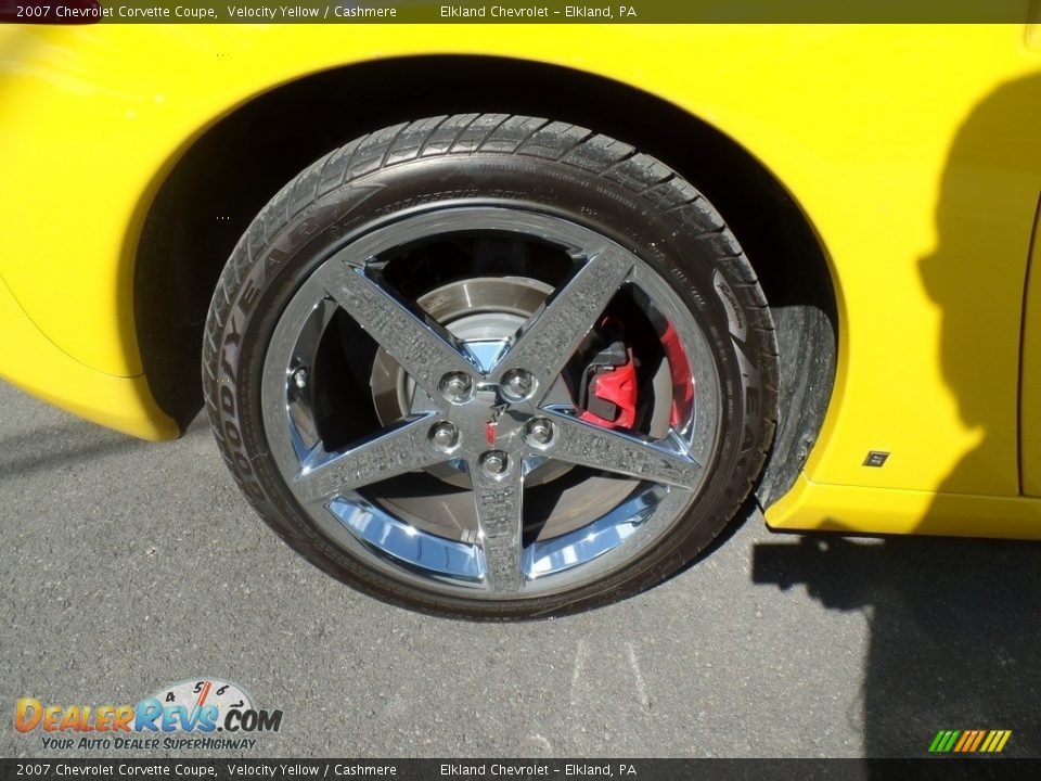 2007 Chevrolet Corvette Coupe Velocity Yellow / Cashmere Photo #21