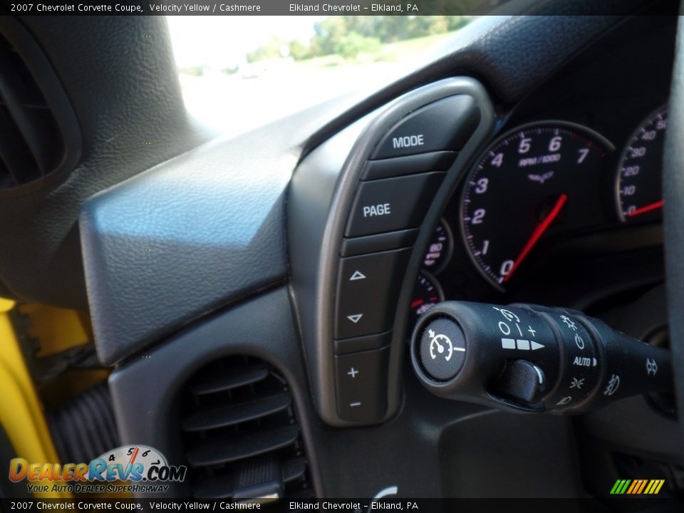 2007 Chevrolet Corvette Coupe Velocity Yellow / Cashmere Photo #31