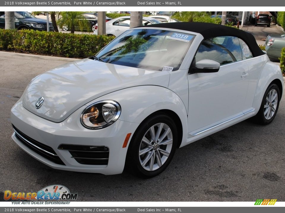 2018 Volkswagen Beetle S Convertible Pure White / Ceramique/Black Photo #4