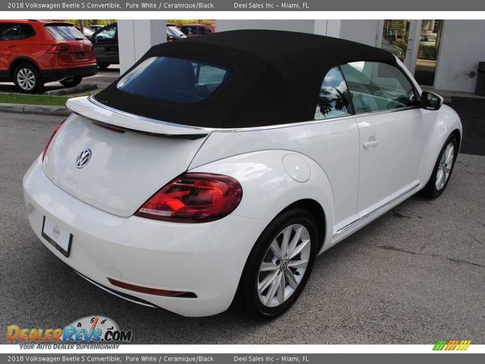 2018 Volkswagen Beetle S Convertible Pure White / Ceramique/Black Photo #9