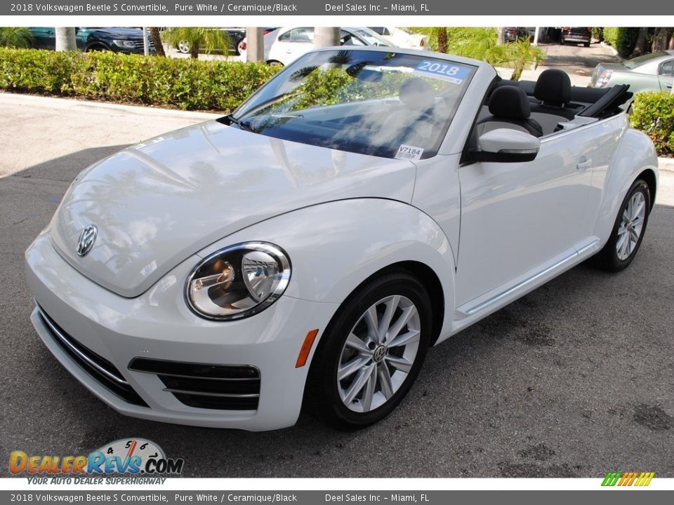 2018 Volkswagen Beetle S Convertible Pure White / Ceramique/Black Photo #13