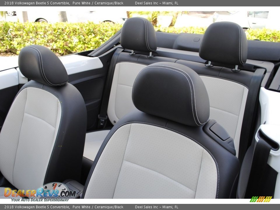 2018 Volkswagen Beetle S Convertible Pure White / Ceramique/Black Photo #16