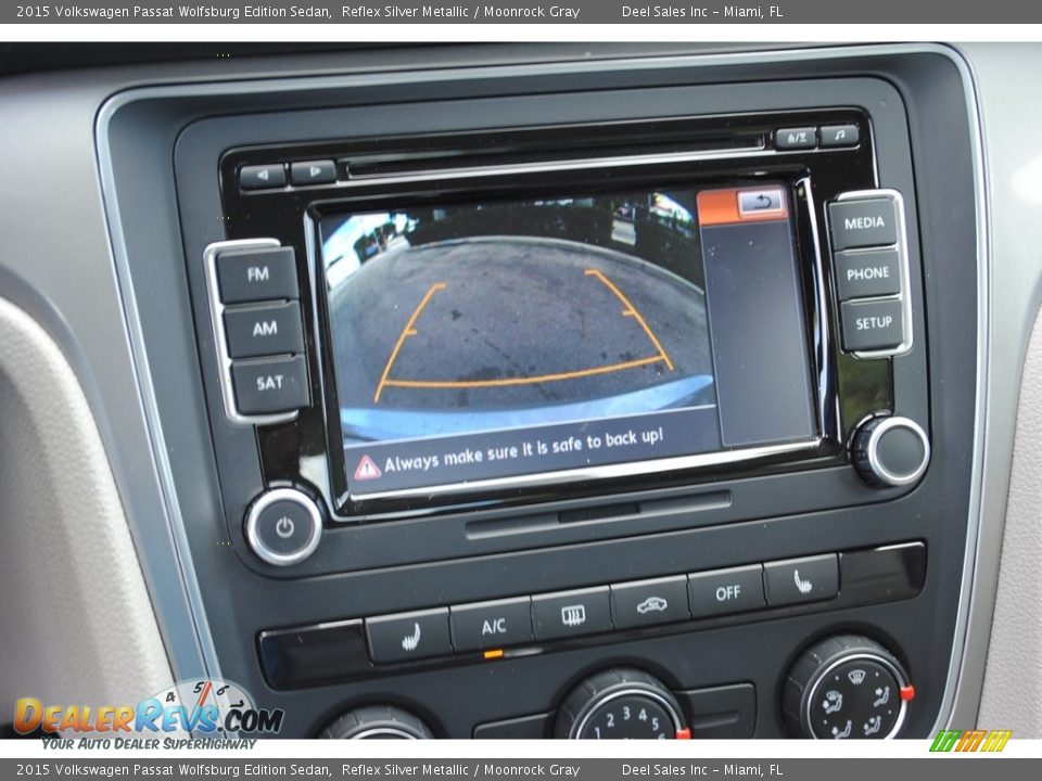 2015 Volkswagen Passat Wolfsburg Edition Sedan Reflex Silver Metallic / Moonrock Gray Photo #17