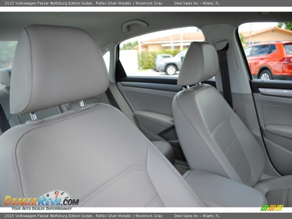 2015 Volkswagen Passat Wolfsburg Edition Sedan Reflex Silver Metallic / Moonrock Gray Photo #19