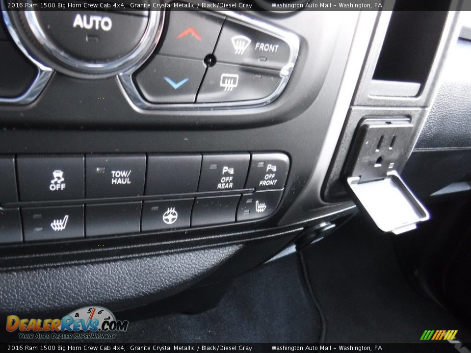 2016 Ram 1500 Big Horn Crew Cab 4x4 Granite Crystal Metallic / Black/Diesel Gray Photo #22