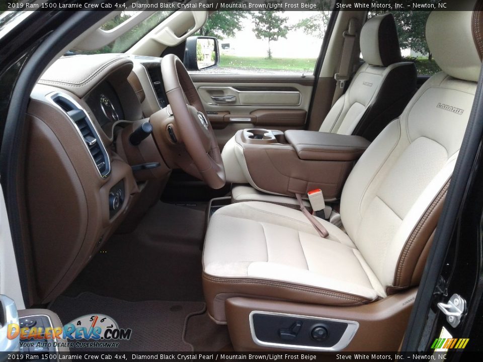 2019 Ram 1500 Laramie Crew Cab 4x4 Diamond Black Crystal Pearl / Mountain Brown/Light Frost Beige Photo #10
