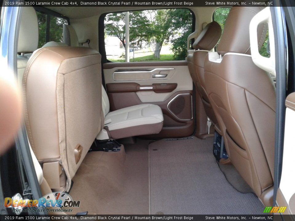 2019 Ram 1500 Laramie Crew Cab 4x4 Diamond Black Crystal Pearl / Mountain Brown/Light Frost Beige Photo #15