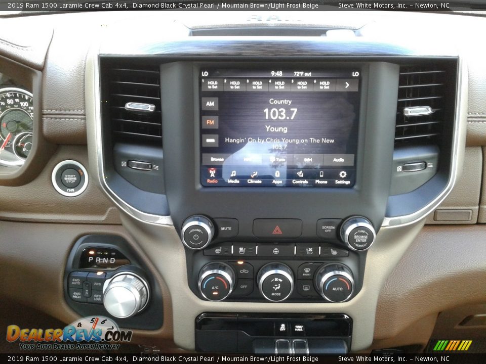 2019 Ram 1500 Laramie Crew Cab 4x4 Diamond Black Crystal Pearl / Mountain Brown/Light Frost Beige Photo #23