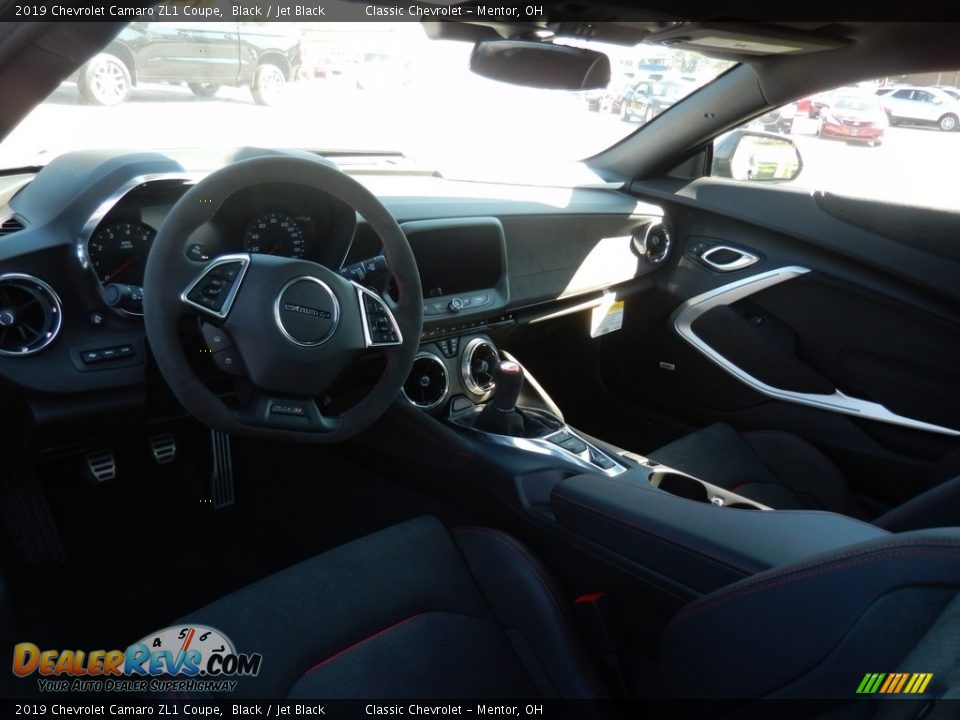 Front Seat of 2019 Chevrolet Camaro ZL1 Coupe Photo #7