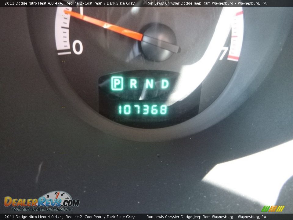 2011 Dodge Nitro Heat 4.0 4x4 Redline 2-Coat Pearl / Dark Slate Gray Photo #17