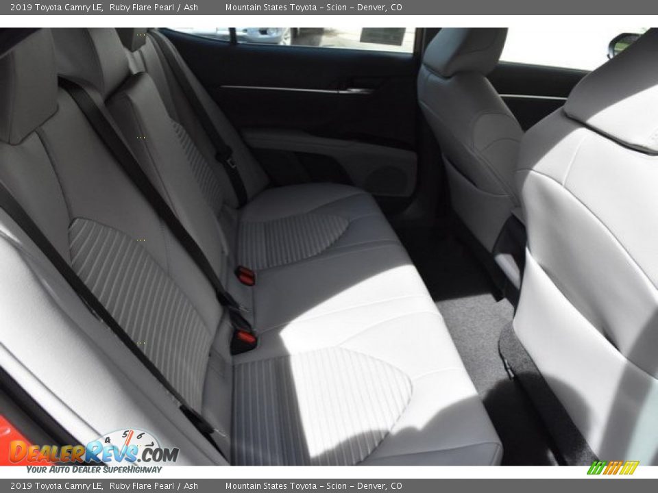2019 Toyota Camry LE Ruby Flare Pearl / Ash Photo #18