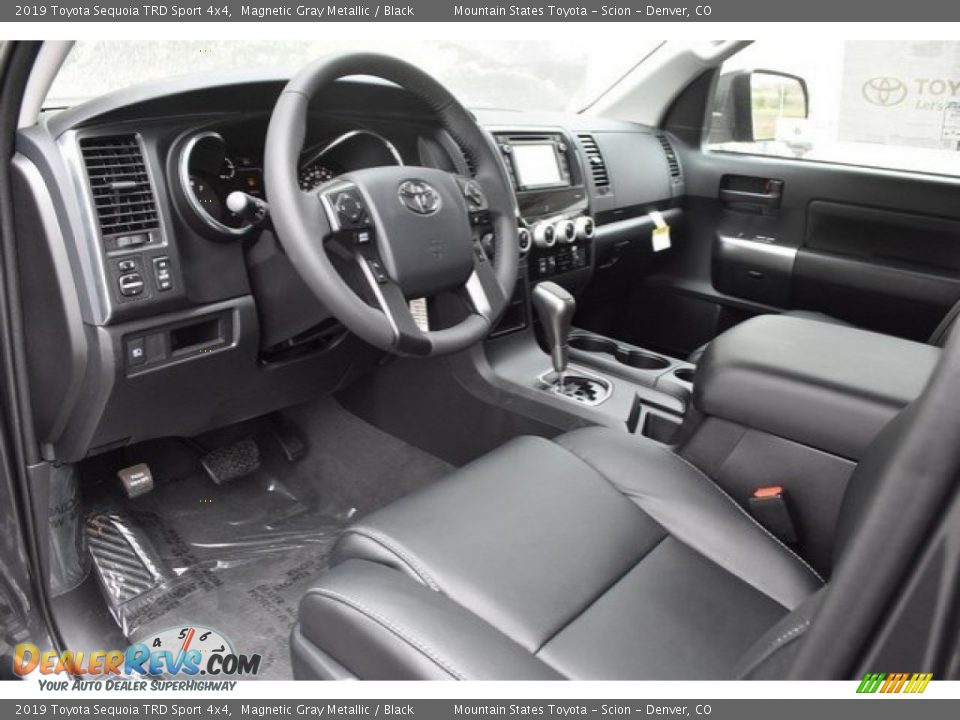 Black Interior - 2019 Toyota Sequoia TRD Sport 4x4 Photo #5