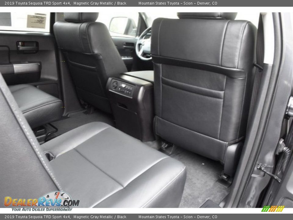 2019 Toyota Sequoia TRD Sport 4x4 Magnetic Gray Metallic / Black Photo #18