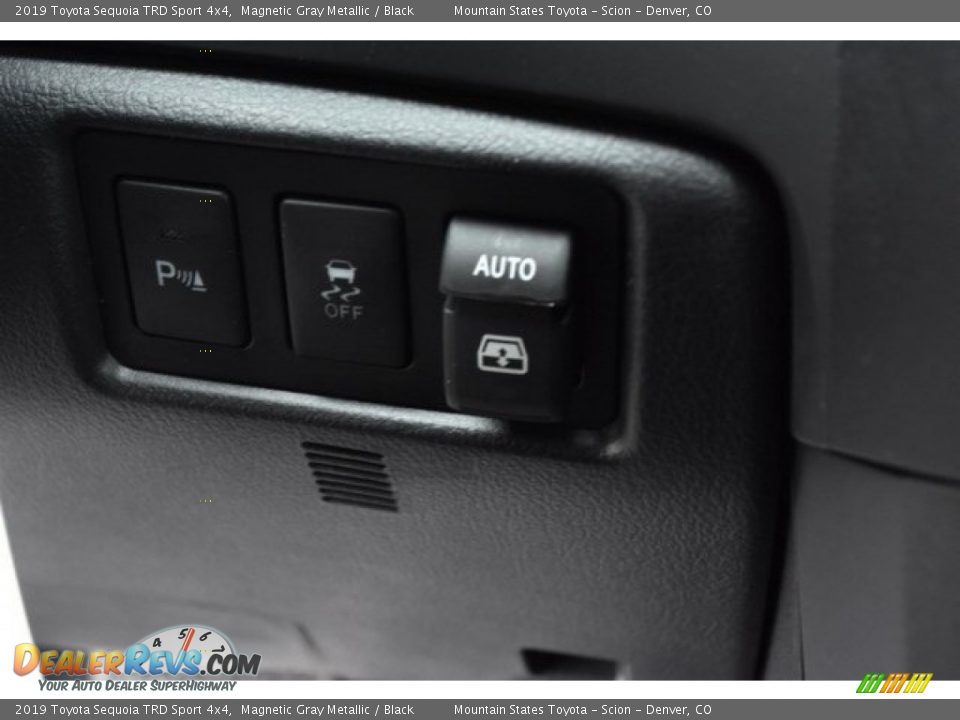 2019 Toyota Sequoia TRD Sport 4x4 Magnetic Gray Metallic / Black Photo #31