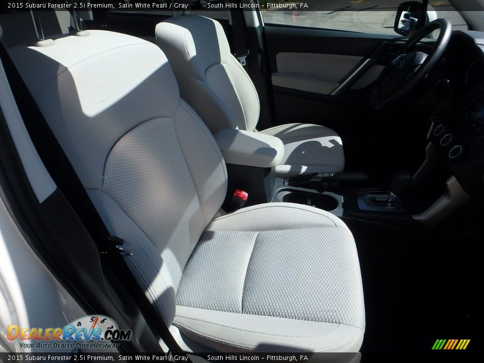 2015 Subaru Forester 2.5i Premium Satin White Pearl / Gray Photo #11