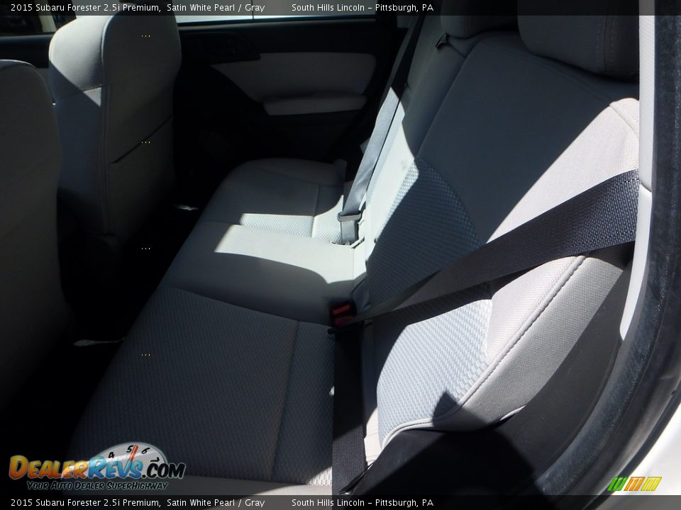 2015 Subaru Forester 2.5i Premium Satin White Pearl / Gray Photo #16