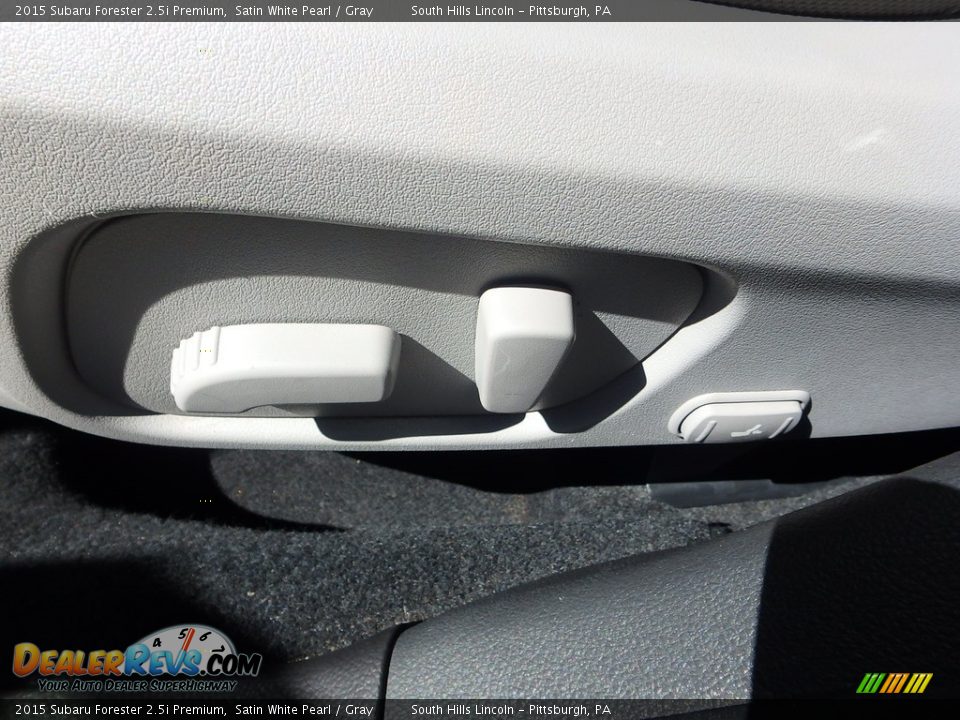 2015 Subaru Forester 2.5i Premium Satin White Pearl / Gray Photo #20