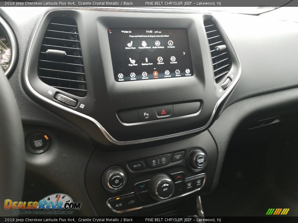 2019 Jeep Cherokee Latitude Plus 4x4 Granite Crystal Metallic / Black Photo #10