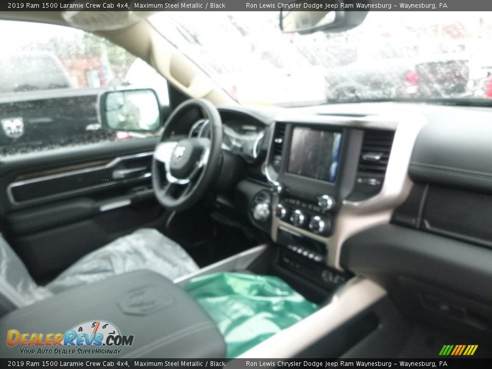 2019 Ram 1500 Laramie Crew Cab 4x4 Maximum Steel Metallic / Black Photo #9