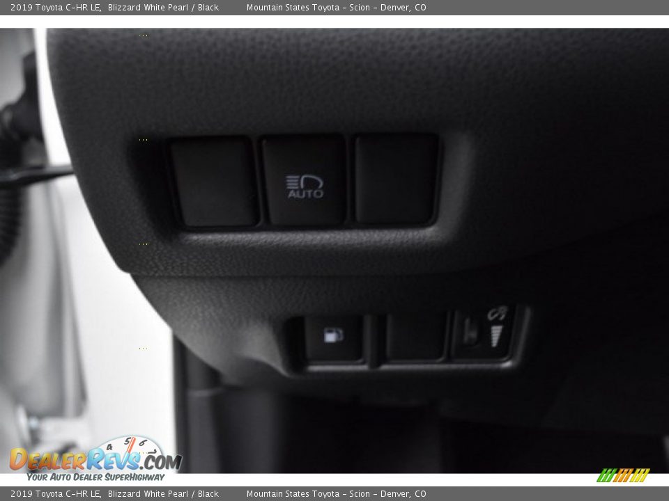 2019 Toyota C-HR LE Blizzard White Pearl / Black Photo #24