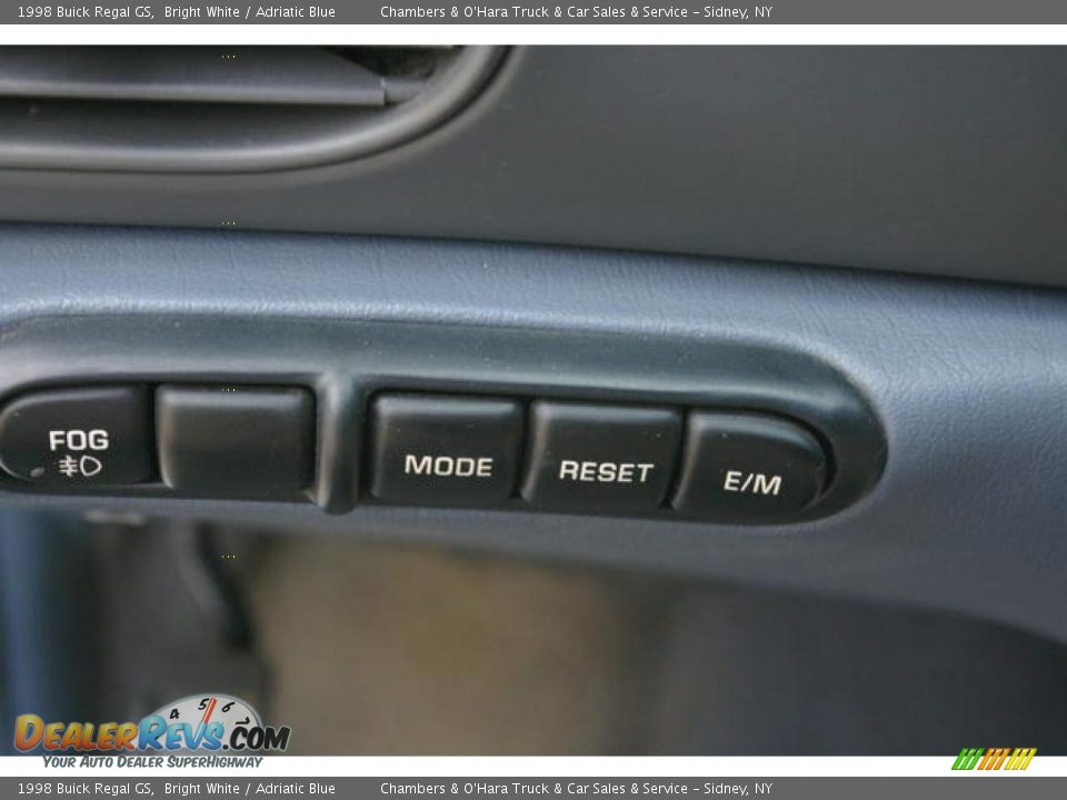 1998 Buick Regal GS Bright White / Adriatic Blue Photo #7